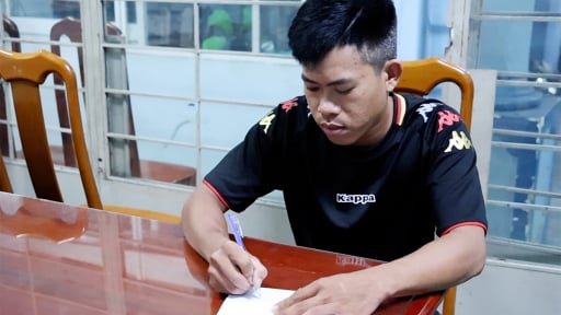 An Giang: Bắt đối tượng cho vay nặng lãi, ép con nợ chụp ảnh khỏa thân để uy hiếp nếu không trả tiền
