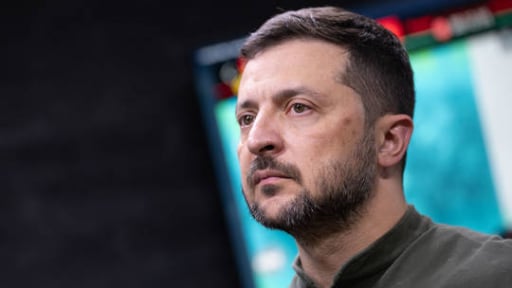 Ông Zelensky bất ngờ tuyên bố, đàn ông dưới 22 tuổi có thể rời khỏi Ukraine
