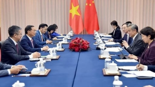 Phó Thủ tướng Bùi Thanh Sơn hội đàm với Bộ trưởng Ngoại giao Trung Quốc