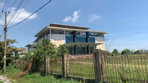  VietinBank bán đấu giá trung tâm đào tạo hàng trăm tỷ đồng bỏ hoang sau khi TP. Huế thông báo thu hồi đất
