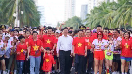 Đà Nẵng: Hơn 33 nghìn cán bộ, chiến sĩ cùng người dân góp bước chân đoàn kết