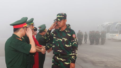 Hà Tĩnh đón hơn 110 cán bộ, chiến sĩ Quân đội nhân dân Lào sang diễu binh dịp 2/9