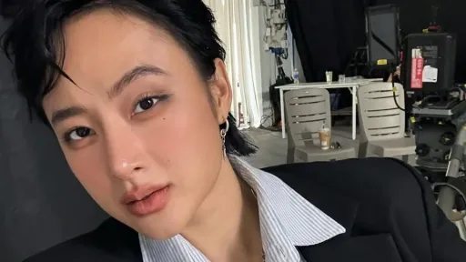 Angela Phương Trinh bị chỉ trích dùng 'bẫy giới tính'