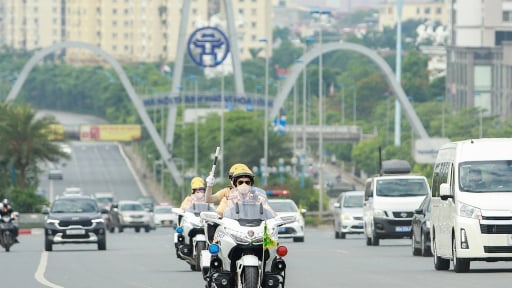 Nhiều tuyến đường Hà Nội cấm, hạn chế phương tiện sáng 19/8