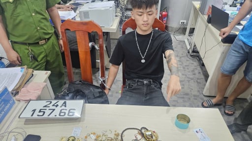 Bắt nhanh 2 người Trung Quốc trộm hơn 600 triệu đồng đang trên đường ra sân bay trốn về nước