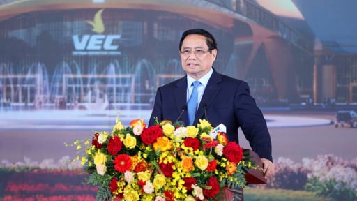 Thủ tướng: 250 công trình hôm nay tô thắm và làm rạng rỡ bức tranh dân tộc Việt Nam