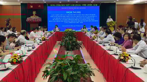 Không thể để TP.HCM, một 'siêu đô thị' lại… thiếu vắng cây xanh 