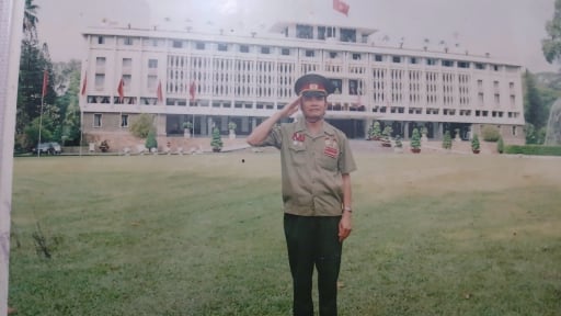 Bài dự thi 'Việt Nam trong tôi': Với tôi - Đất nước là hình ảnh của bố mình