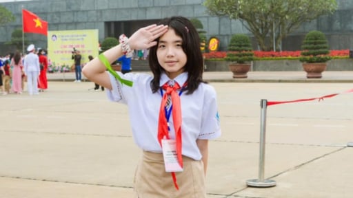  Tác giả nhỏ tuổi nhất cuộc thi viết 'Việt Nam trong tôi' và câu chuyện 'Dưới trời bom nổ' của ông ngoại