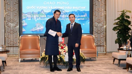 Chủ tịch UBND tỉnh Quảng Ninh chào xã giao Quốc vương Bhutan, mong muốn hợp tác về lĩnh vực năng lượng xanh