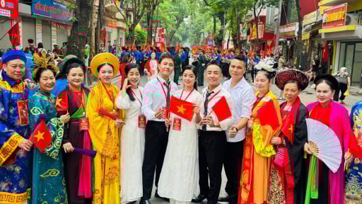 Dàn nghệ sĩ “tim đập rộn ràng”, chia sẻ cảm xúc trước giờ hợp luyện chuẩn bị cho lễ diễu binh, diễu hành 