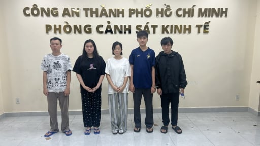 Bắt nhóm nhân viên quán Lava mã hóa khí cười dưới tên đồ uống để bán cho khách