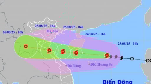 Tin bão mới nhất: Bão số 5 tăng tốc, Trung tâm Khí tượng cảnh báo rủi ro thiên tai cấp 4, cấp rất lớn