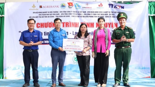 Hơn 1,2 tỷ đồng trong 'Hành trình tình nguyện – Lan tỏa yêu thương' tại An Giang