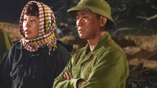 'Mưa đỏ' thu 89 tỷ đồng, đạo diễn buồn bã xin khán giả dừng hành động vi phạm pháp luật