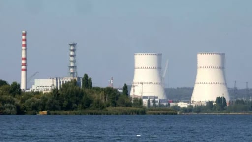 Ukraine tấn công nhà máy điện hạt nhân của Nga