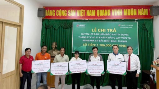 Bảo hiểm Agribank chi nhánh Khánh Hòa chi trả hơn 1,7 tỷ đồng cho khách hàng