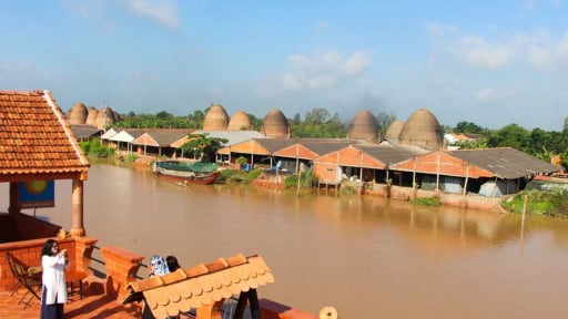 Lò gạch cũ trên đất Vĩnh Long đẹp như phim thế này đây, người ta đang đến xem