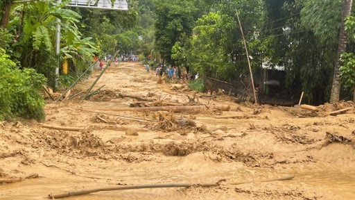 Thanh Hóa mưa lớn gây ngập úng, lũ ống tại xã Sơn Điện