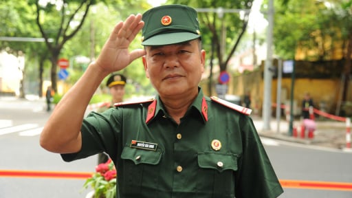 Cựu binh U60: 'Tôi xúc động, rạo rực trong lòng khi thấy tinh thần yêu nước của người Việt mình thật đẹp' 