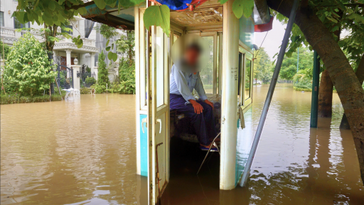 Khu đô thị Ciputra vẫn như 'làng chài' dù ngớt mưa hơn 1 ngày