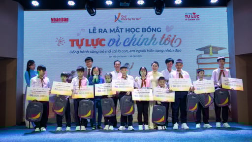 Học bổng 'Tự lực vì chính tôi': Lời tri ân dành cho con em người hiến tạng