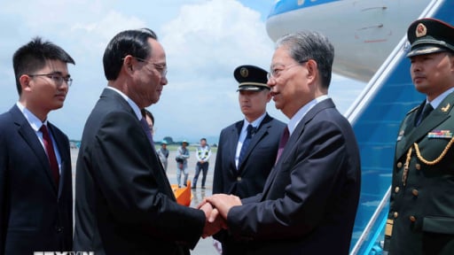 Ủy viên trưởng Nhân đại toàn quốc Trung Quốc bắt đầu thăm chính thức Việt Nam, dự Lễ kỷ niệm 80 năm Quốc khánh 