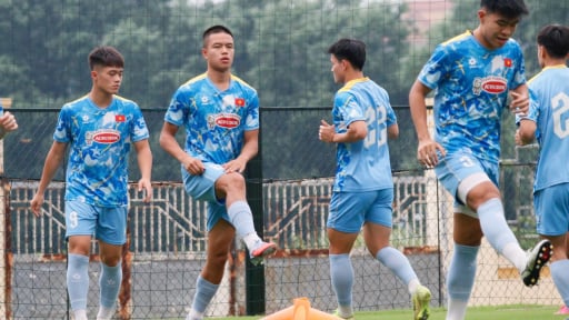 HLV Kim Sang-sik ra quyết định bất ngờ gạch tên Trần Thành Trung khỏi U23 Việt Nam