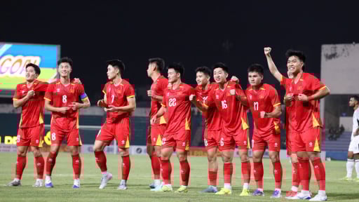 CĐV vỡ oà khi U23 Việt Nam thắng thuyết phục U23 Bangladesh