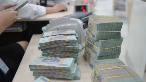 Ch&iacute;nh phủ y&ecirc;u cầu bảo đảm nguồn thực hiện tăng lương cơ sở từ 1/7/2026