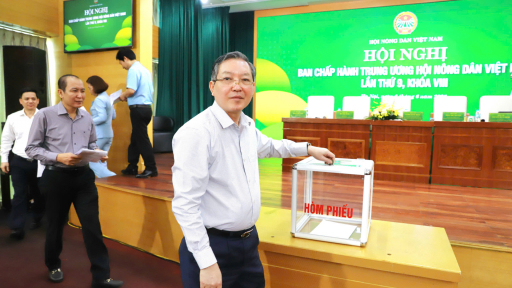 Hội nghị BCH TƯ Hội Nông dân Việt Nam lần thứ 9: Giới thiệu nhân sự bầu tham gia Ban Chấp hành, Ban Thường vụ khoá mới