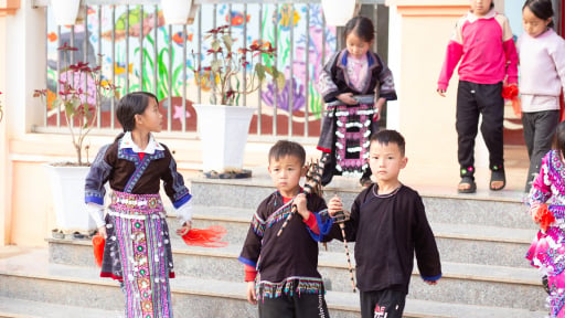 B&agrave;i dự thi 'Ng&agrave;y mai trong mắt em': L&agrave; suối trong, l&agrave; sương sớm, l&agrave; &aacute;nh lửa ấm nồng...