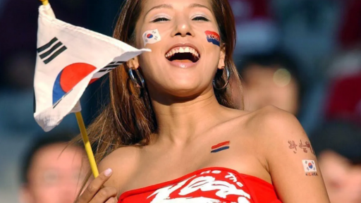 Ngỡ ng&agrave;ng với &ldquo;Hoa hậu World Cup&rdquo; của H&agrave;n Quốc sau hơn 20 năm