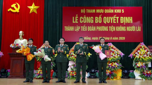 Qu&acirc;n khu 5 th&agrave;nh lập Tiểu đo&agrave;n Phương tiện kh&ocirc;ng người l&aacute;i