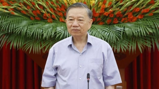 Tổng B&iacute; thư, Chủ tịch nước y&ecirc;u cầu sớm xếp lương nh&agrave; gi&aacute;o ở mức cao nhất trong thang bậc lương