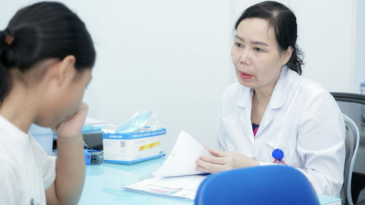 Kỳ nghỉ h&egrave; của b&eacute; trai kết th&uacute;c sớm v&igrave; căn bệnh phổ biến ở trẻ nhỏ