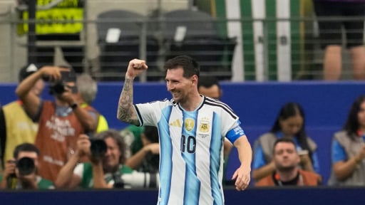 FIFA &ldquo;&eacute;p&rdquo; Argentina sử dụng Messi ở trận gặp Jordan?