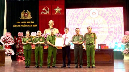 Hội Cựu CAND phường Nam Định th&agrave;nh lập tr&ecirc;n cơ sở s&aacute;p nhập 8 chi hội cựu CAND của c&aacute;c phường trước đ&acirc;y