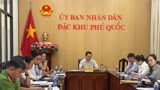 Vận động th&agrave;nh c&ocirc;ng 24 hộ d&acirc;n ở Ph&uacute; Quốc b&agrave;n giao mặt bằng trước giờ cưỡng chế dự &aacute;n trọng điểm