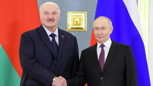 'Một nước đi thi&ecirc;n t&agrave;i': Li&ecirc;n minh ch&acirc;u &Acirc;u b&igrave;nh luận về kết quả cuộc gặp giữa &ocirc;ng Putin v&agrave; &ocirc;ng Lukashenko