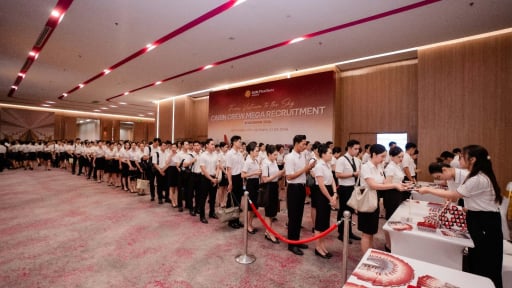 S&ocirc;i động ng&agrave;y hội tuyển dụng tiếp vi&ecirc;n h&agrave;ng kh&ocirc;ng lớn nhất năm của Sun PhuQuoc Airways