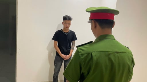 M&acirc;u thuẫn l&uacute;c rạng s&aacute;ng, nam thanh ni&ecirc;n đ&acirc;m 2 người, một nạn nh&acirc;n nguy kịch
