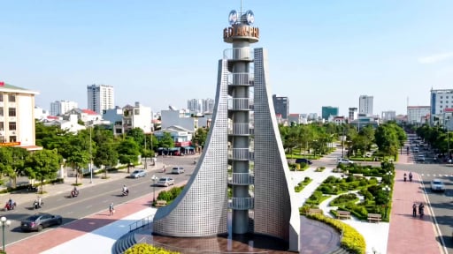 Khởi c&ocirc;ng x&acirc;y dựng th&aacute;p cảnh quan Dĩ An 12 tỷ đồng, người d&acirc;n h&aacute;o hức chờ biểu tượng mới của đ&ocirc; thị