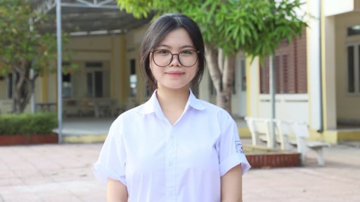 Con nh&agrave; n&ocirc;ng bật m&iacute; b&iacute; quyết trở th&agrave;nh &aacute; khoa khối C00 to&agrave;n quốc