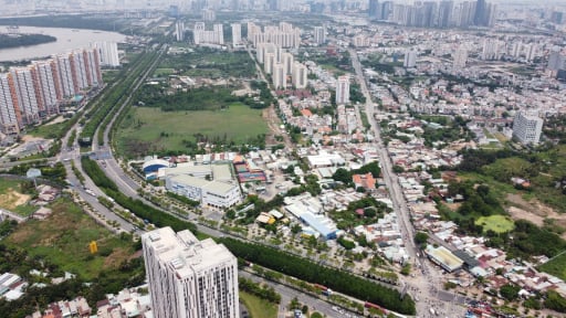 TP.HCM trao th&ecirc;m quyền về đất đai cho cấp x&atilde;: Thị trường bất động sản kỳ vọng gỡ n&uacute;t thắt thủ tục