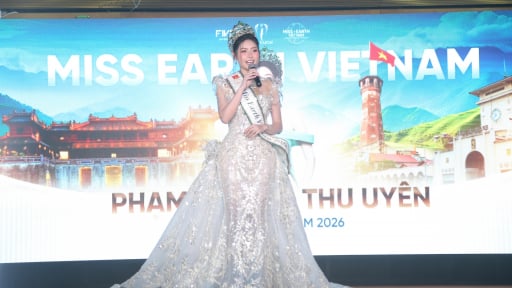 Phạm Ho&agrave;ng Thu Uy&ecirc;n đại diện Việt Nam thi Miss Earth 2026