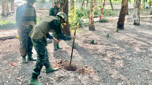S&aacute;ng mai, qu&acirc;n đội sẽ triển khai t&igrave;m kiếm h&agrave;i cốt liệt sĩ ở C&ocirc;ng vi&ecirc;n L&ecirc; Thị Ri&ecirc;ng