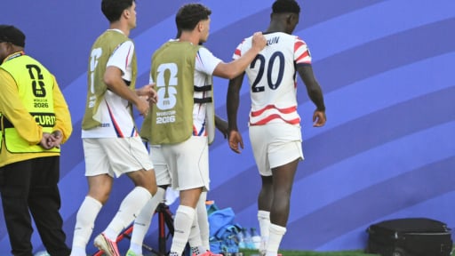 LĐBĐ Bỉ 'kinh ngạc' trước quyết định của FIFA về Folarin Balogun