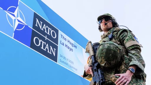 Truyền th&ocirc;ng tiết lộ c&aacute;c nước l&aacute;ng giềng của Nga trong khối NATO đang chuẩn bị chiến tranh với Nga
