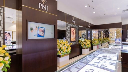 28.000 vi&ecirc;n kim cương bị điều tra, chuy&ecirc;n gia lập tức cảnh b&aacute;o về tương lai PNJ